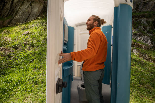 Portable Toilet Options We Offer in Garnet, CA